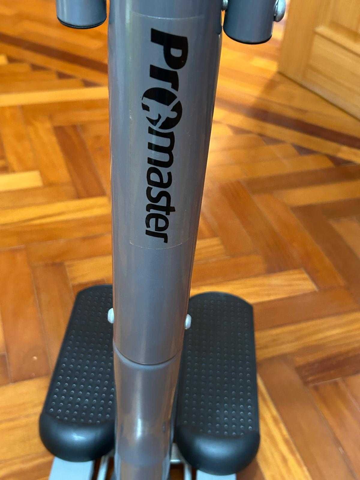 Stepper com cabo alto e apoios de mãos da marca ProMaster