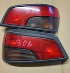 Lampa tylna lewa prawa Peugeot 306 HB 93-97 kompletna