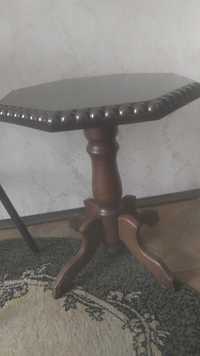 Продам дубовый стол ручной работы в итальянском лаке