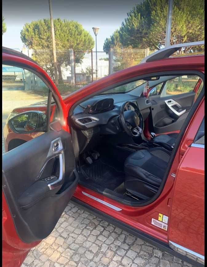 Peugeot 2008 Crossway 1.6 BlueHDi – 2015 – Vermelho