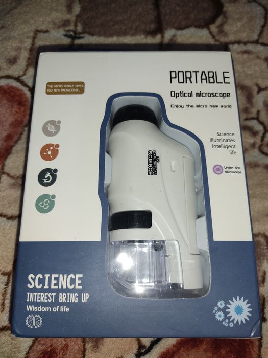 Дитячий мікроскоп.