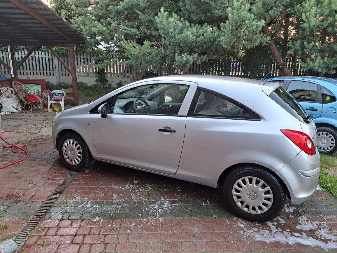 Fajny opelek corsa benzynka z Niemiec 112000km.