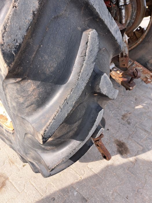 Ciągnik Massey Ferguson 1104