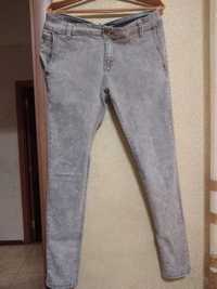 Продам джинсовые брюки