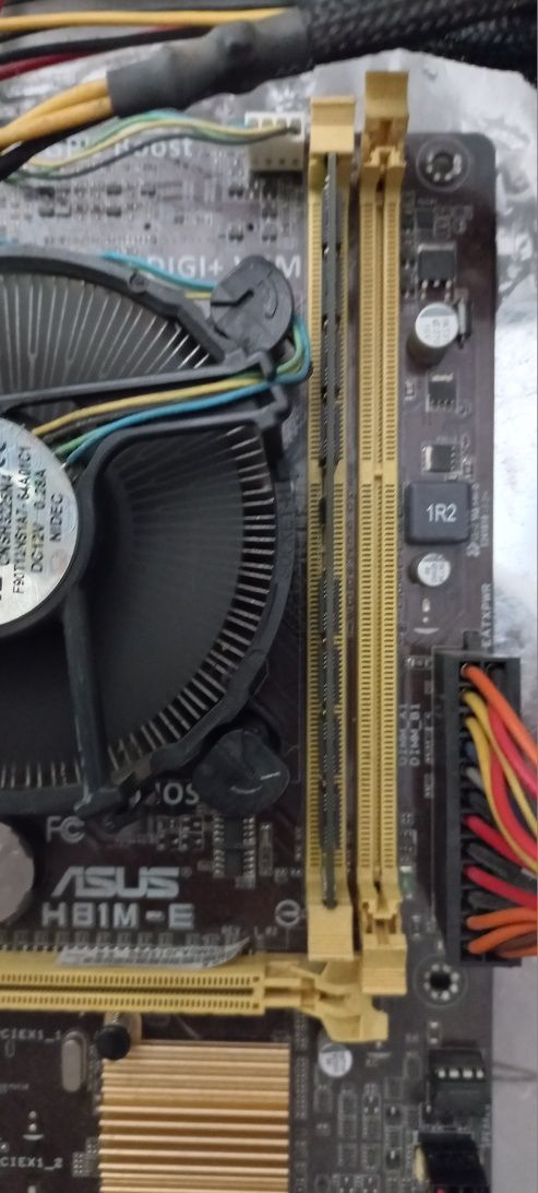 Conjunto de board Asus com Cpu Intel Core para montar pc