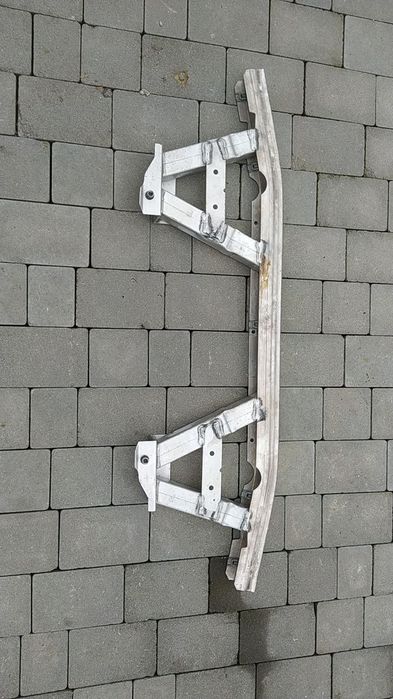 Porsche macan 95c electro поперечина переднього бампера 95c807617c