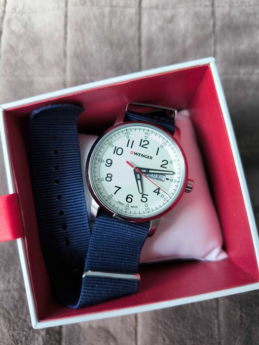 Zegarek WENGER Attitude Heritage Sport 01.1541.106