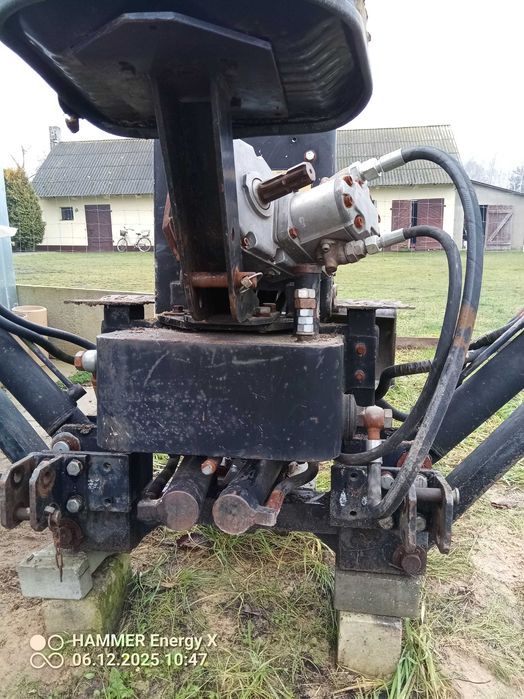 Koparka zawieszana do traktora