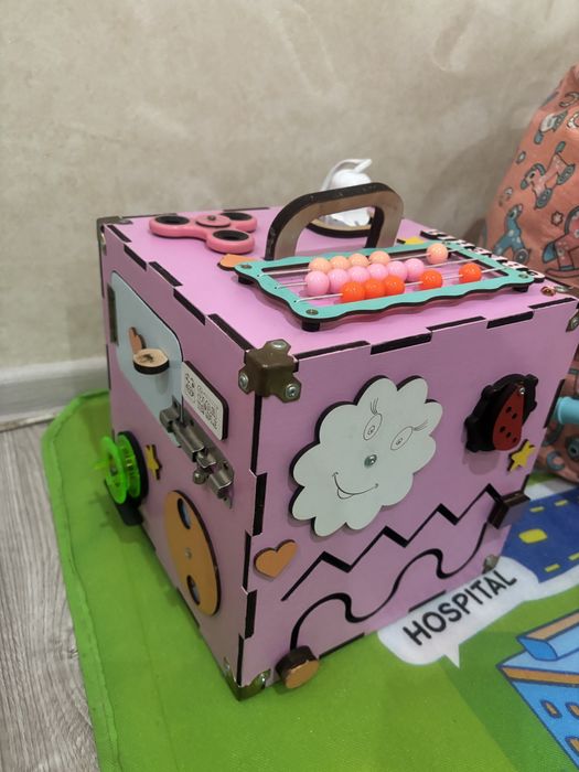 Бізі куб в гарному стані