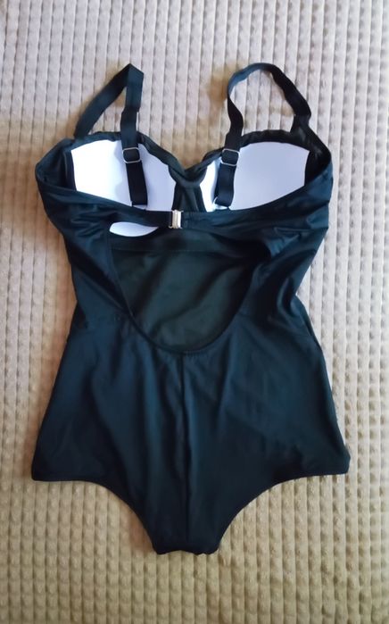 Жіночий суцільний купальник XL