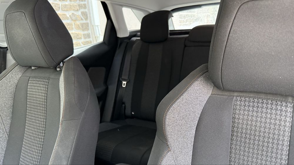Peugeot 3008 1.5 BlueHDi 130cv