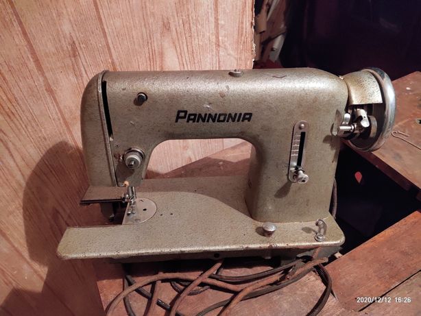 Швейная машинка Pannonia 50