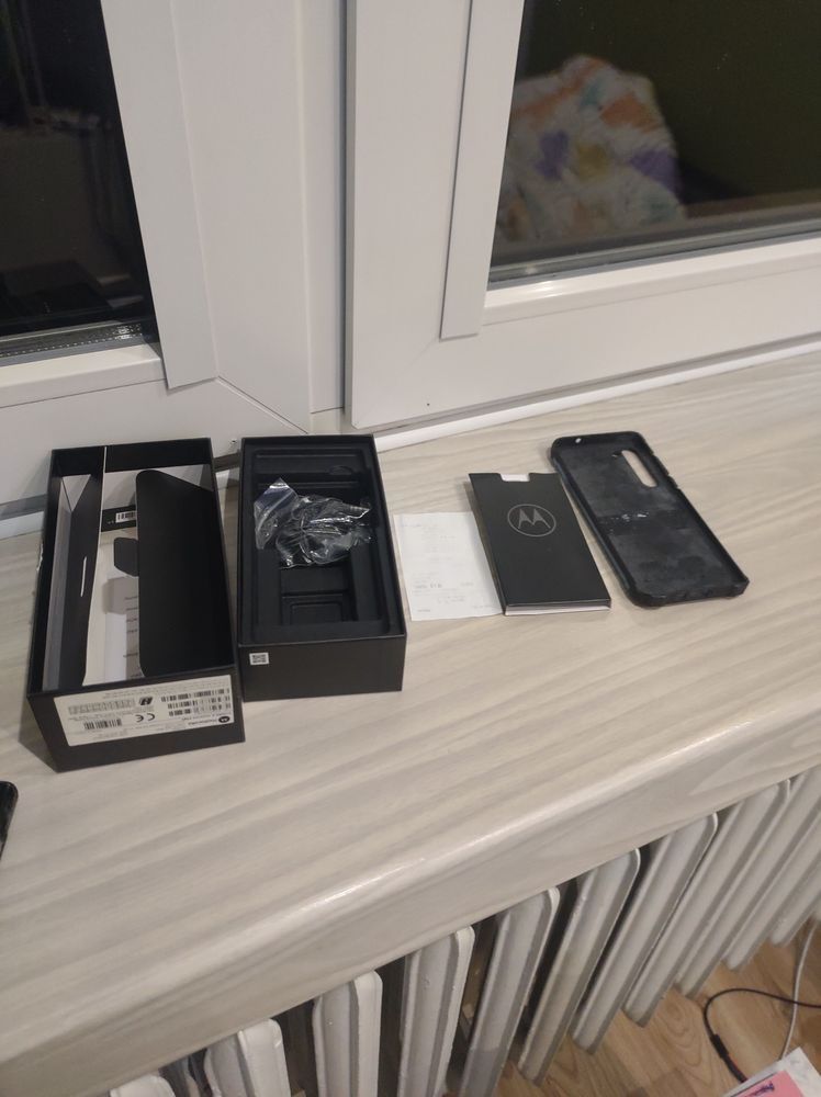 Motorola EDGE uszkodzona