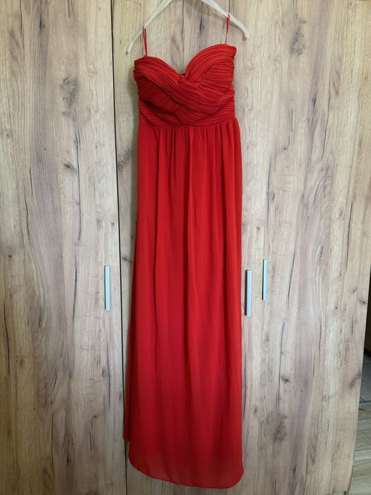 Червона довга вечірня сукня на випускний/свято