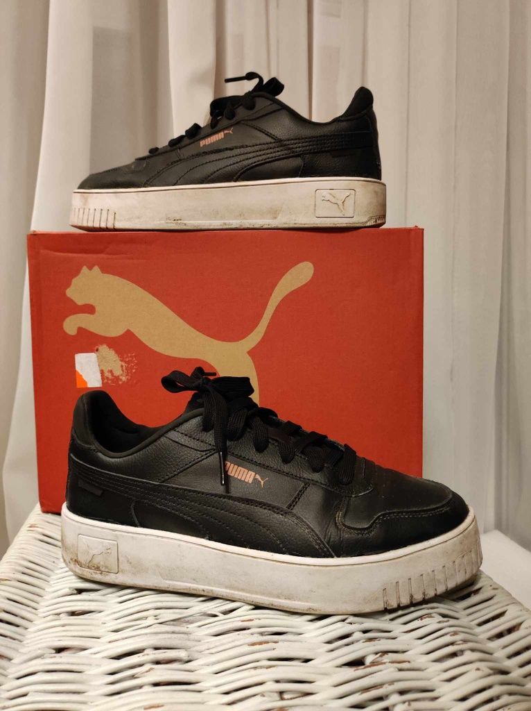 Puma Carina street