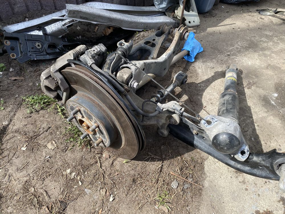 Toyota rav4 5gen plug in hybrid zawieszenie piasta silnik