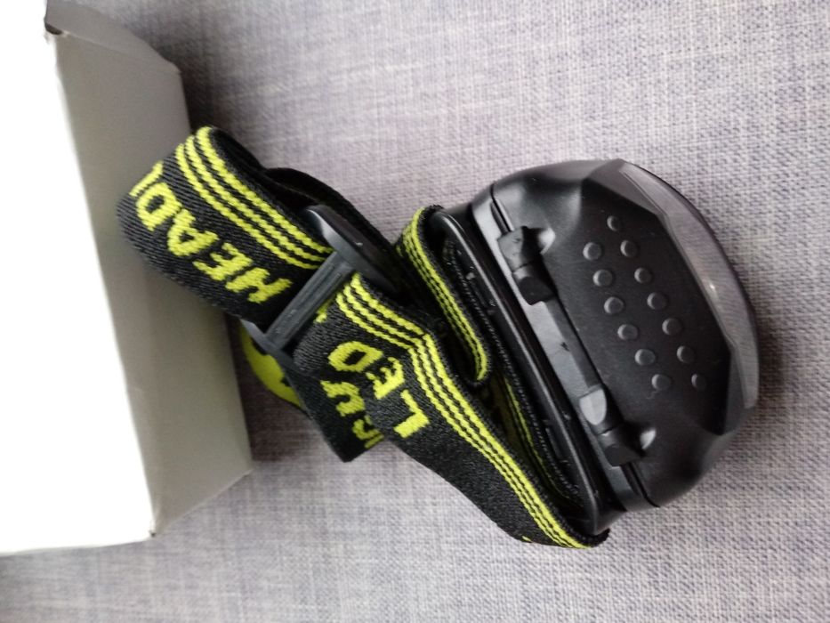 Latarka Led czołowa 3xAAA nowa. Dobrze świeci