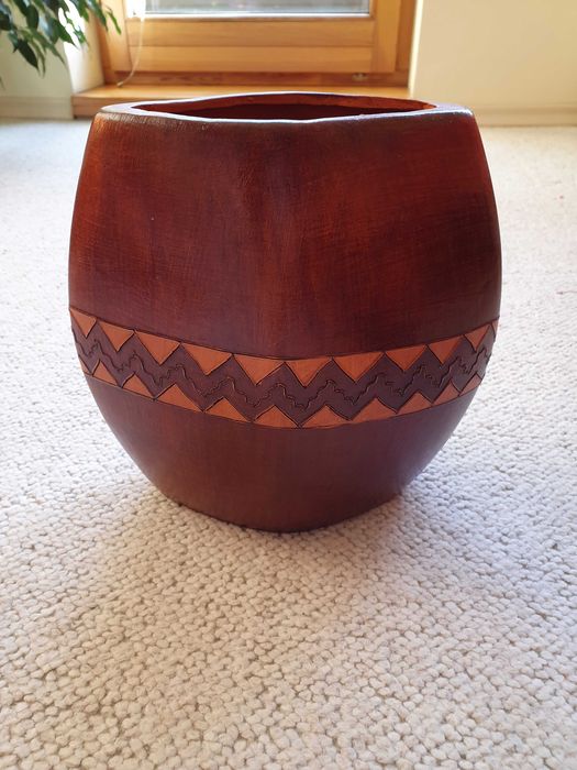 Wazon flakon gliniany ręcznie zdobiony