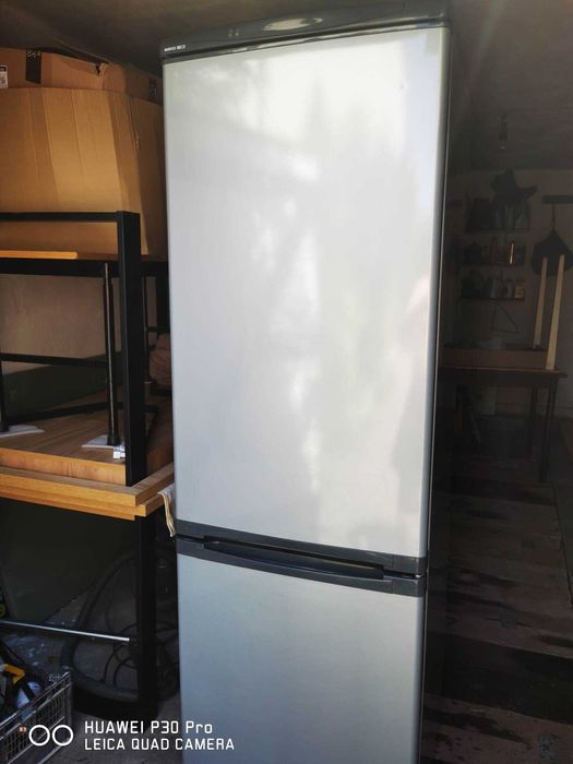 Lodówka BEKO 192 cm szara