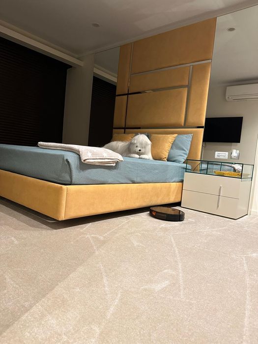 Alugase quarto  olival v.n.g.