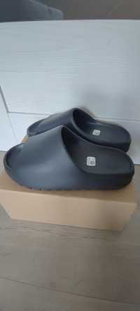 Adidas Yeezy Slides ONYX rozmiar 44 2/3