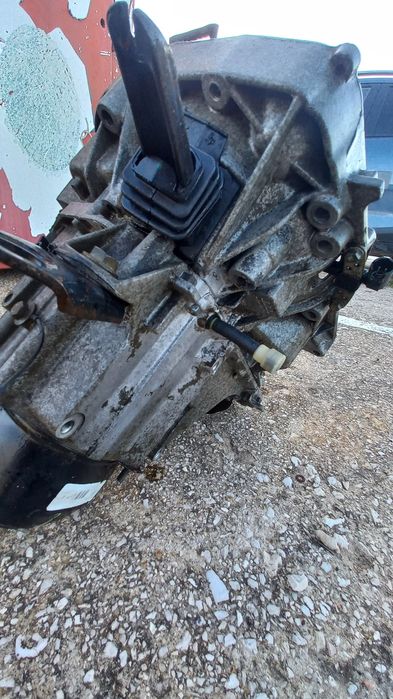 Caixa velocidades Reanault clio