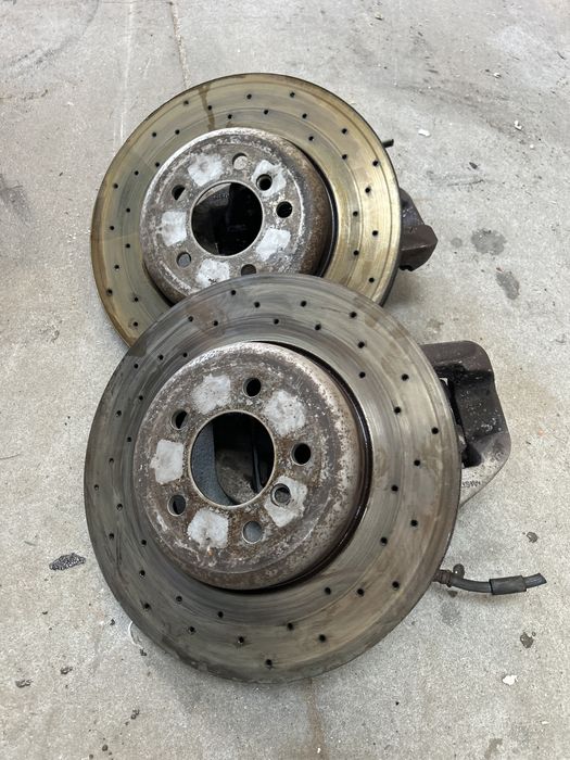 Hamulce Tarcze Zaciski Klocki Bmw F10 F11 530d n57 Komplet