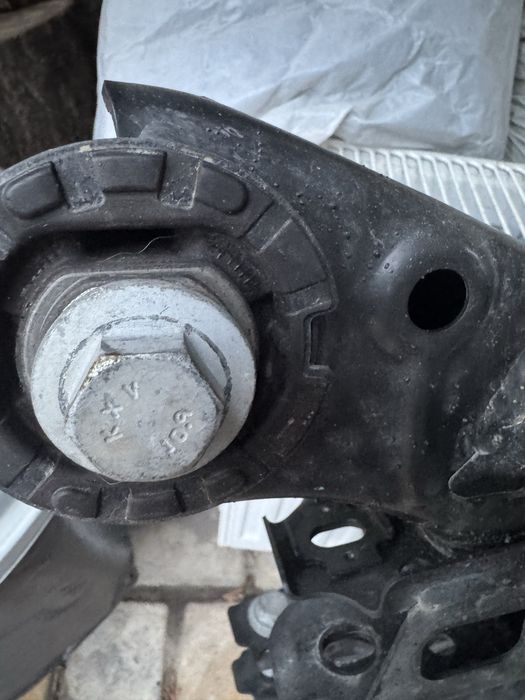 Подрамник Tesla model Y 22 год