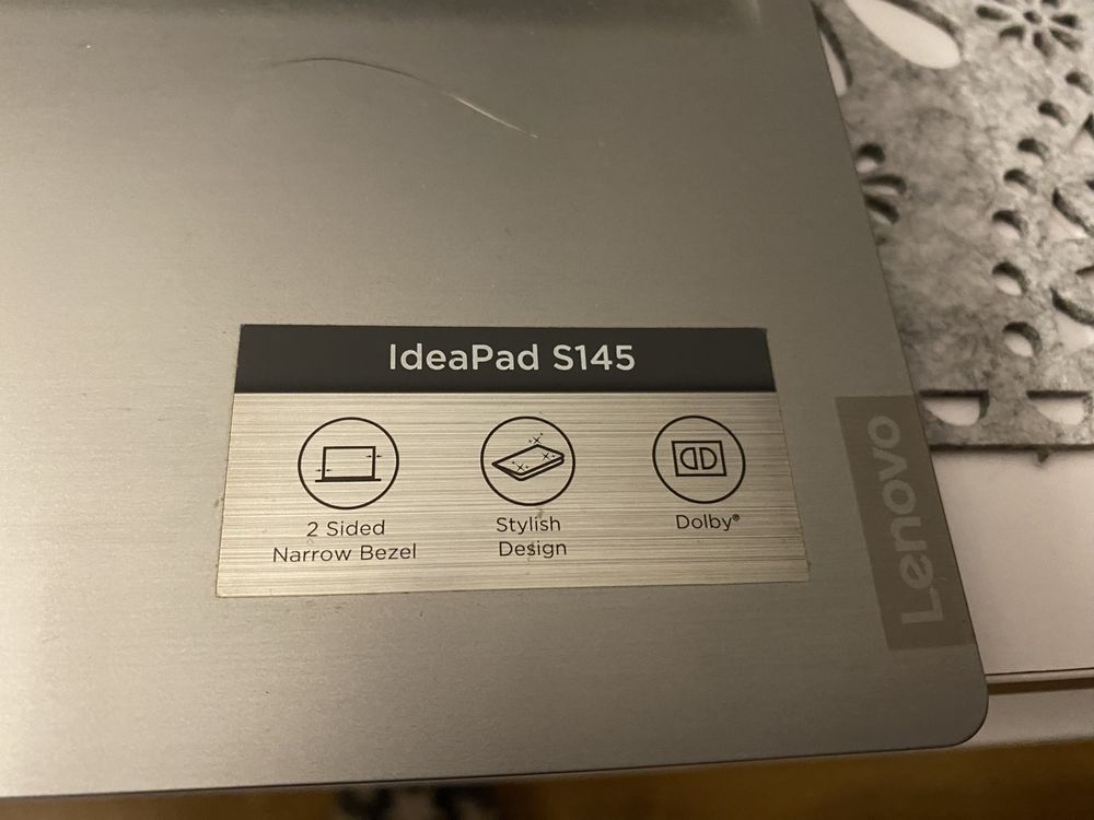Laptop Lenovo ideapad S145