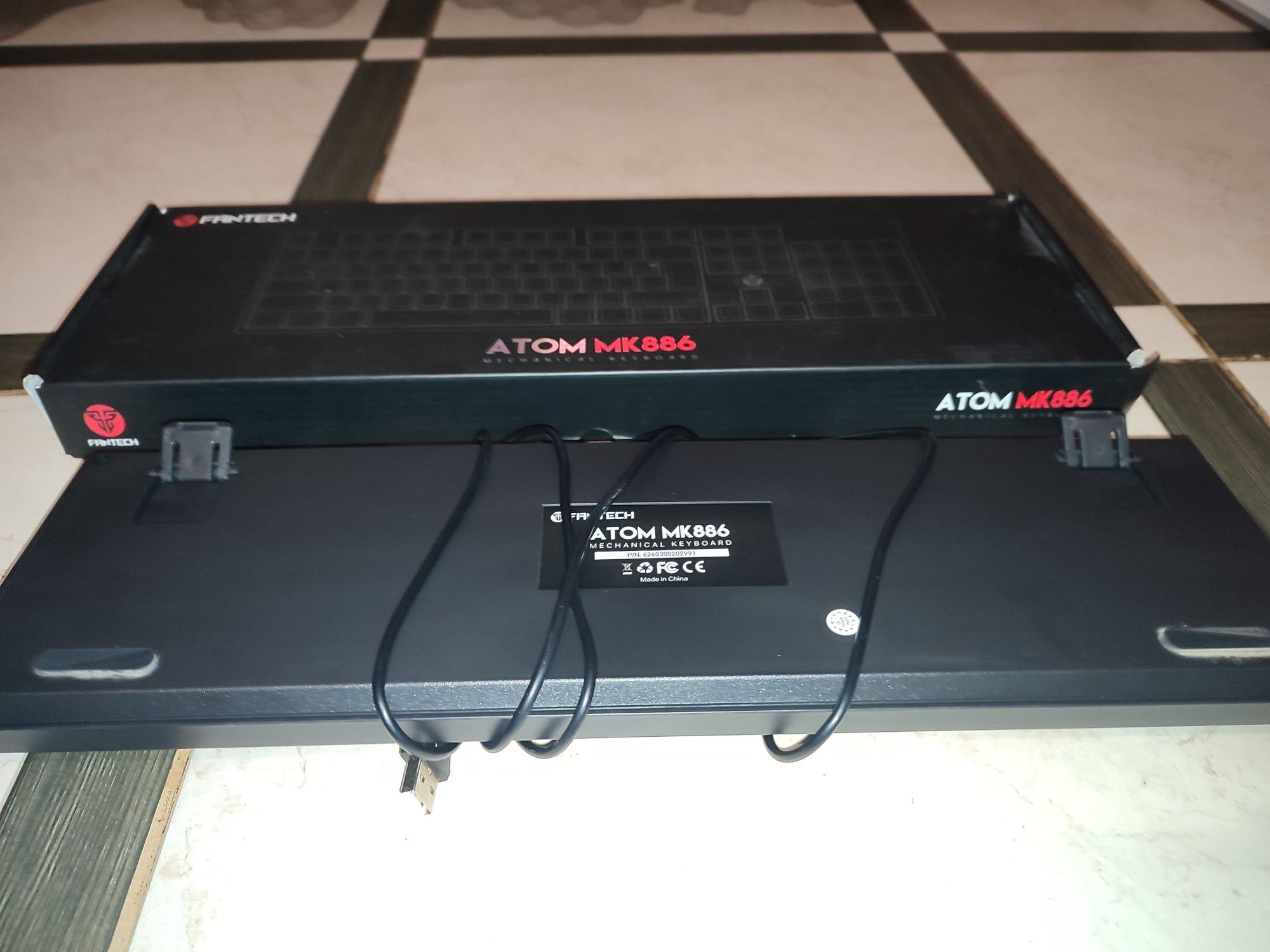 Fantech ATOM MK886 механическая клавиатура
