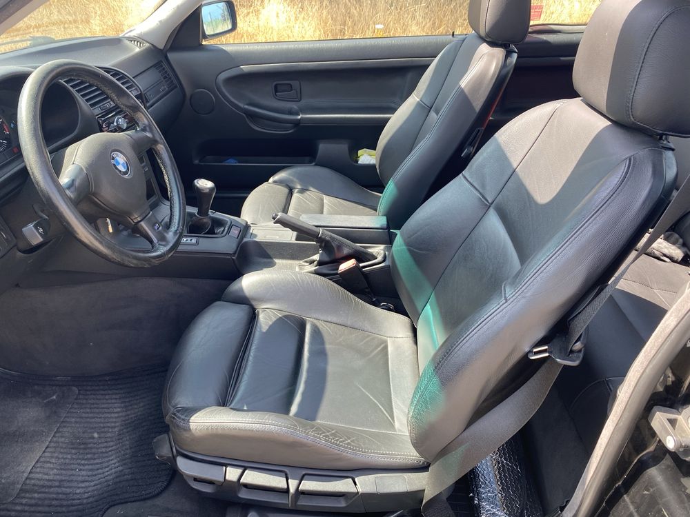 BMW 318is pack m interior