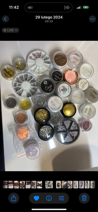 Biurko afinia do manicure z calym osprzetem i 130 hybrydami
