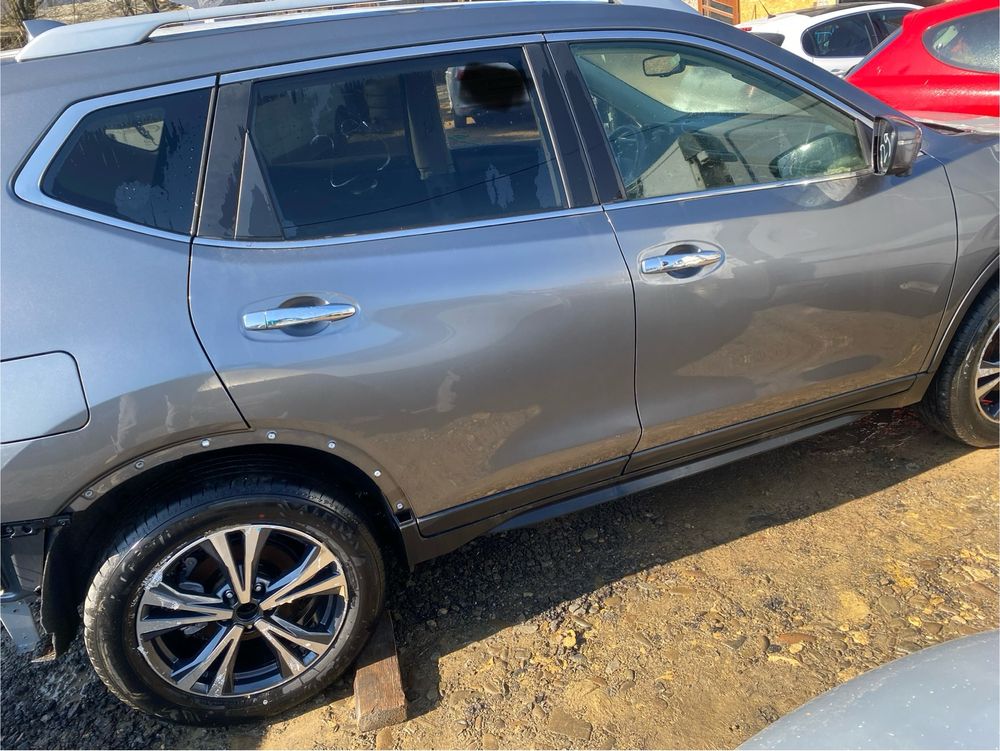 Nissan x-trail t32 drzwi lewe prawe tyl KAD