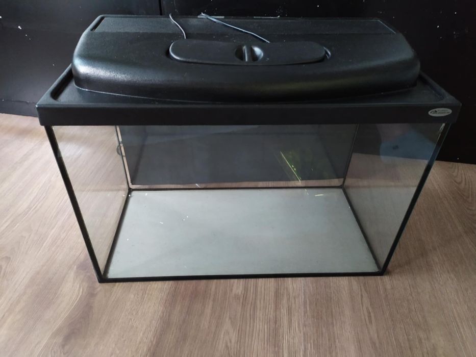 Sprzedam akwarium 72L