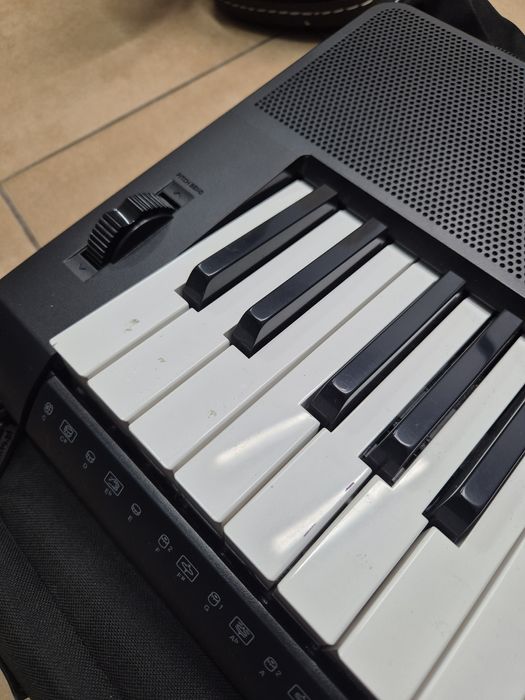 Casio CTK-3200 + pokrowiec Canto Keyboard Bag 100 — świetny zestaw