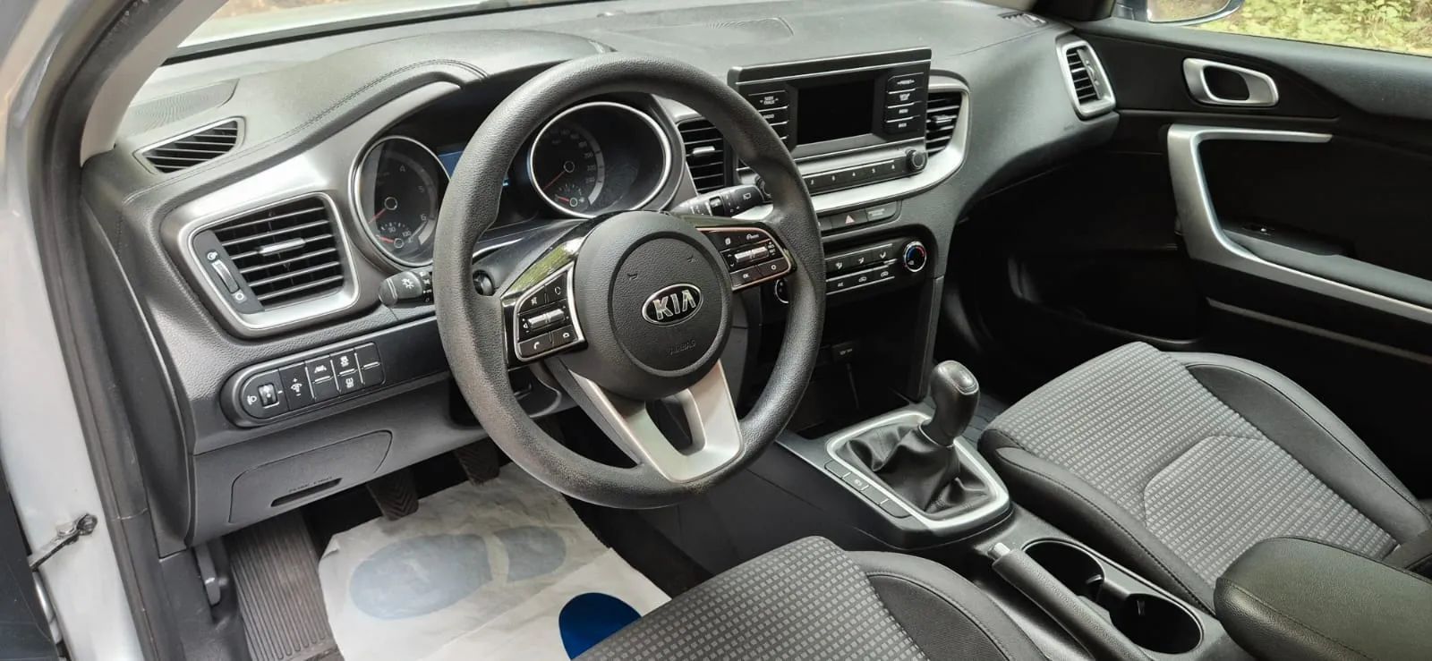 Kia Ceed 1.6 CRDi SCR S | 2019 | 115 KM | Poska Salon
