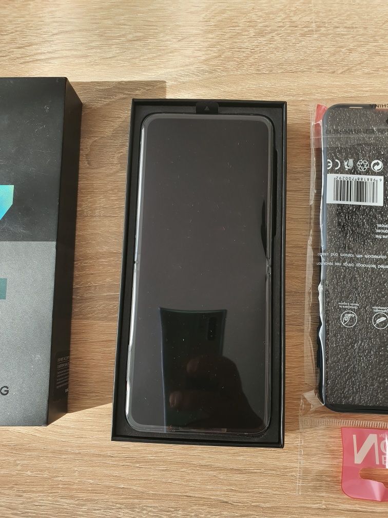Sprzedan nowka telefon Samsung Galaxy Z Flip3 5G