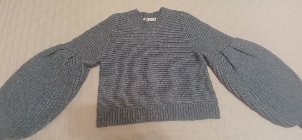 Сіро-голуба кофтина