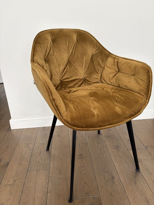 Krzesło tapicerowane „welurowe” zlote / musztardowe do salonu