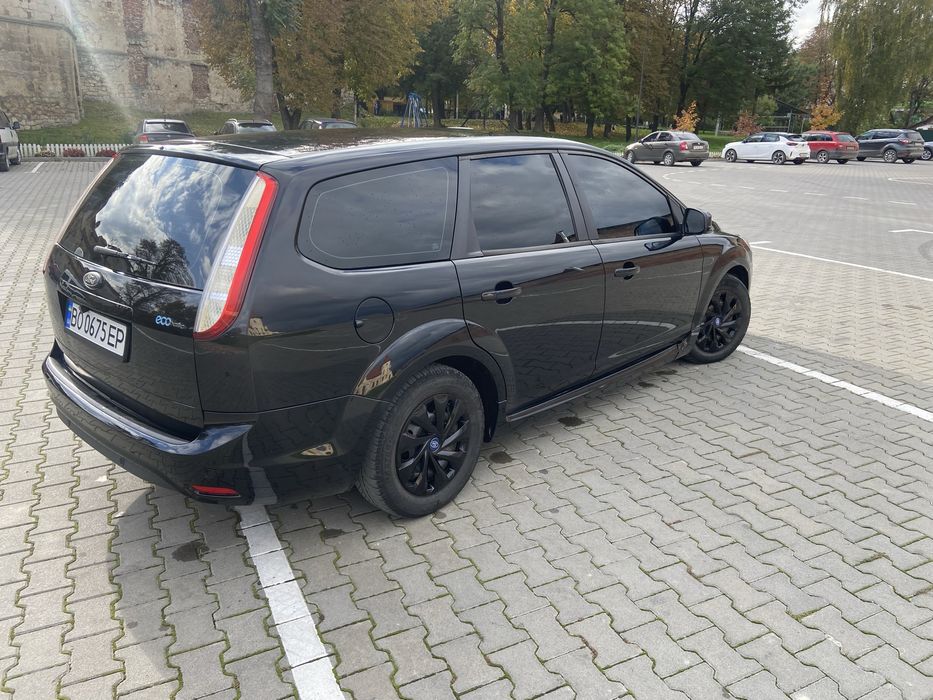 Форд фокус 2 в хорошому стані