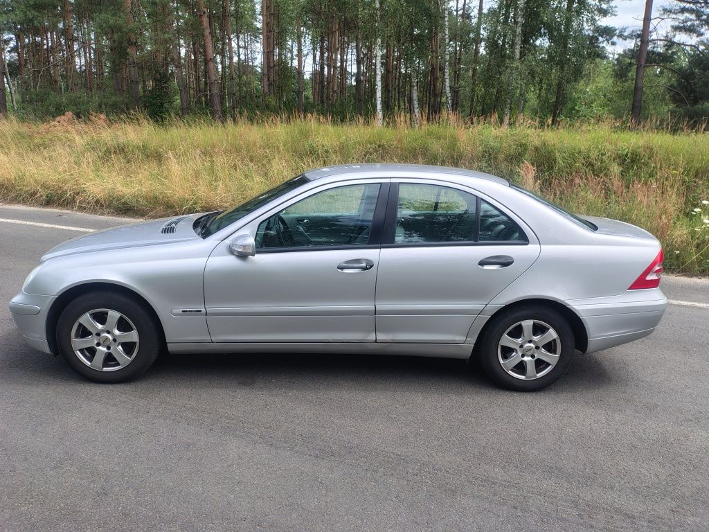 Mercedes-Benz c-klasa