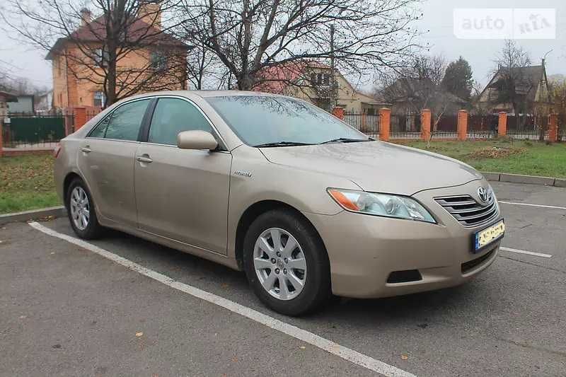 Сдам в аренду или под выкуп Тойота Камри гибрид Toyota Camry HV
