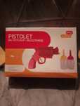 Gadżet kuchenny - pistolet na sosy