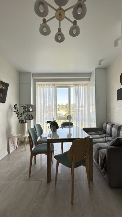 Довгострокова оренда 2к  поруч з центром міста