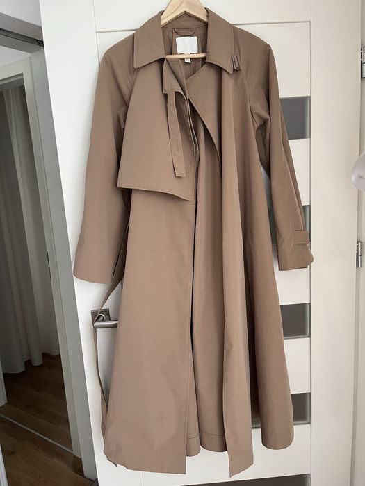 Długi trencz z paskiem H&M r.XS w kolorze bezowym
