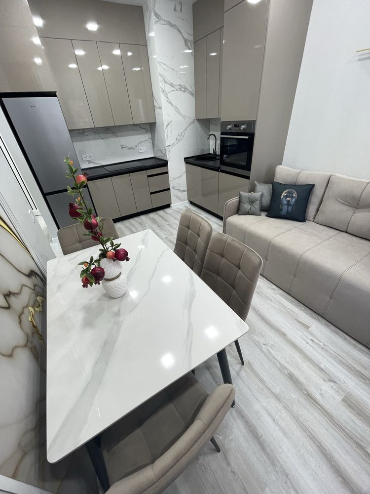 Первая Аренда Краснова, 61 Жемчужина,спальня и кухня студия,балкон