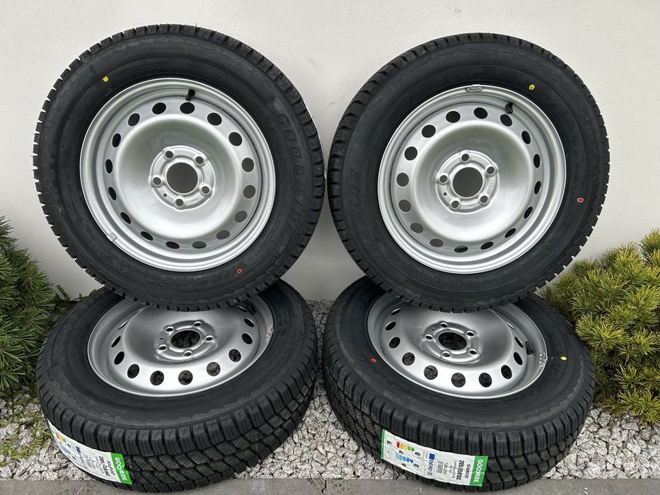 Koła zimowe Trafic,Vivaro,Primastar 5x118 R16C Opony 205/65 Nowe