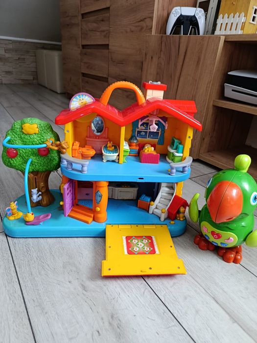 Odkrywczy domek dumel plus papuga
