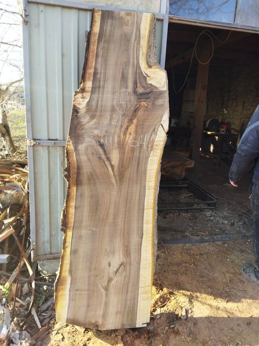 Дошка горіха, сляб, слеб висота 2,10, ширина 60, товщина 60