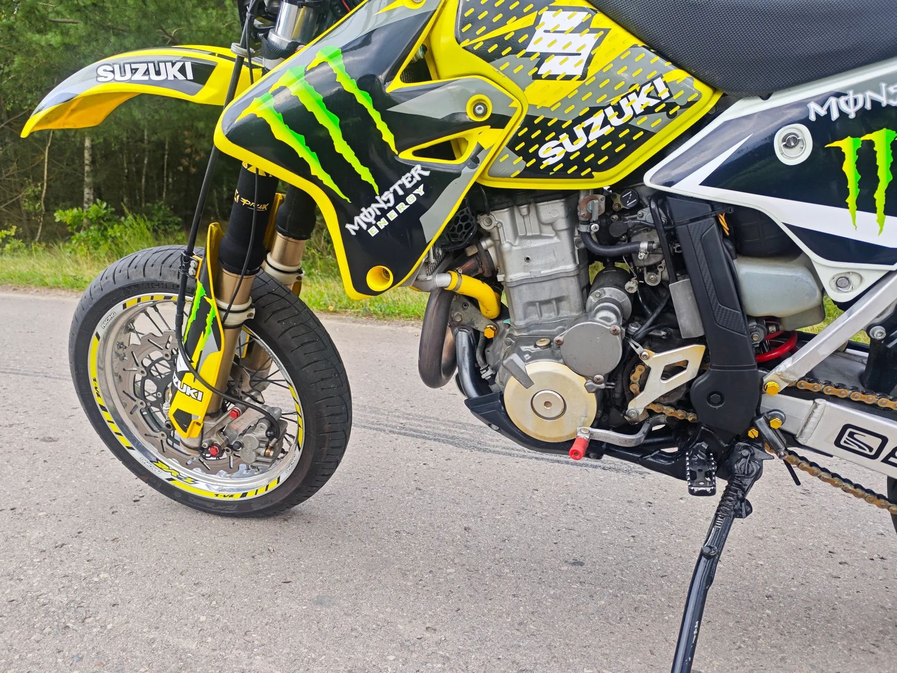 Suzuki DR-Z 400 A2 - Dwa zestawy kół, bardzo dobry stan, leovince x3, nowy napęd